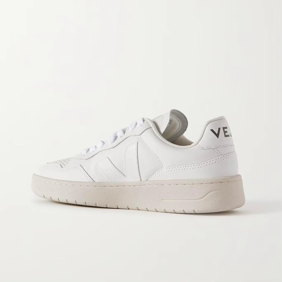 VEJA V-90 LEATHER SNEAKERS - Picture 2 of 4